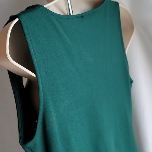 Dress. - Picture 2 of 2